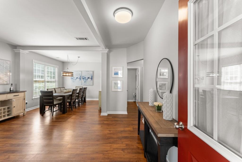 123 Wallnut Hall Circle