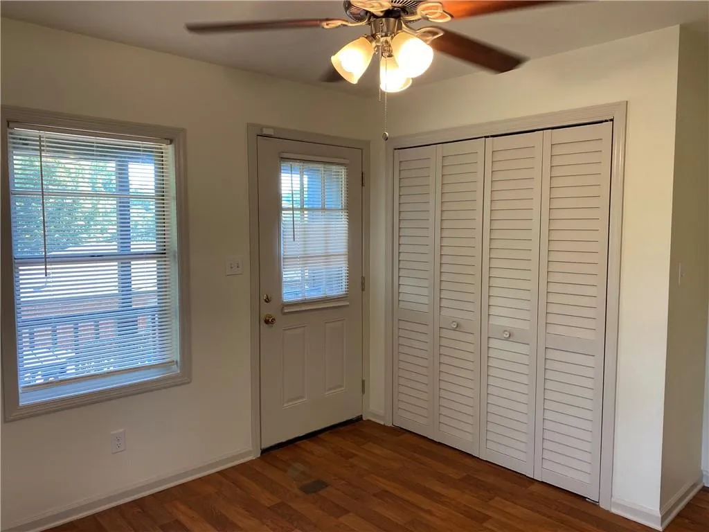 Smyrna, Georgia 30082, United States, 2 Bedrooms Bedrooms, ,1 BathroomBathrooms,Residential,Active,27689