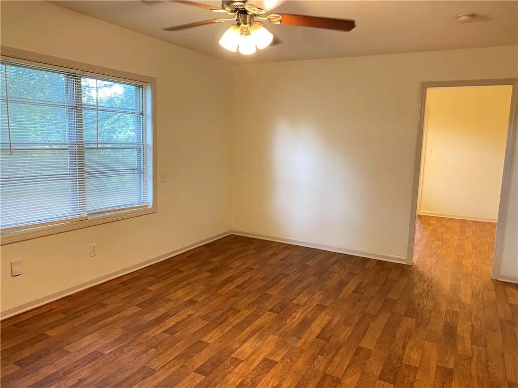 Smyrna, Georgia 30082, United States, 2 Bedrooms Bedrooms, ,1 BathroomBathrooms,Residential,Active,27689