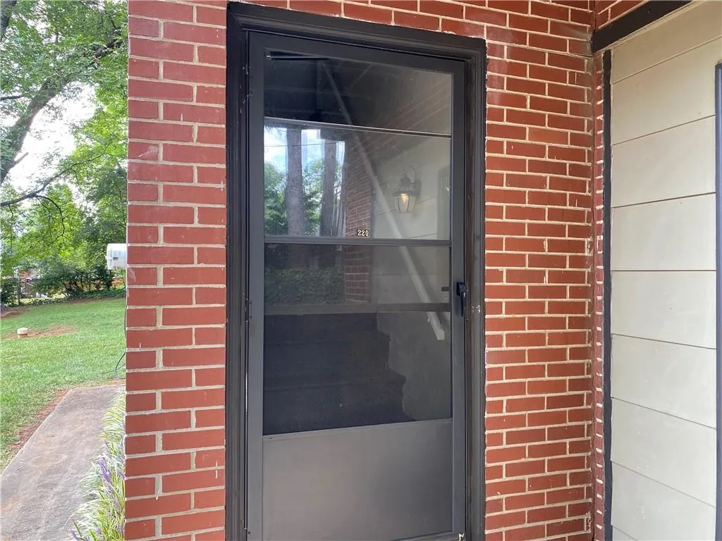 Smyrna, Georgia 30082, United States, 2 Bedrooms Bedrooms, ,1 BathroomBathrooms,Residential,Active,27689