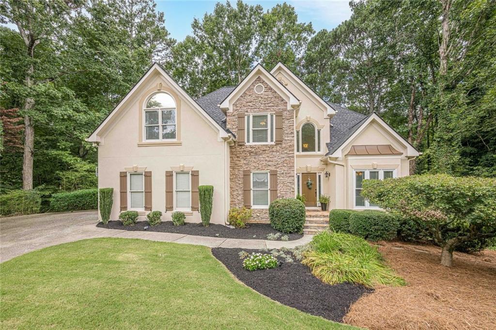 NORTHERN OAKS - Residential