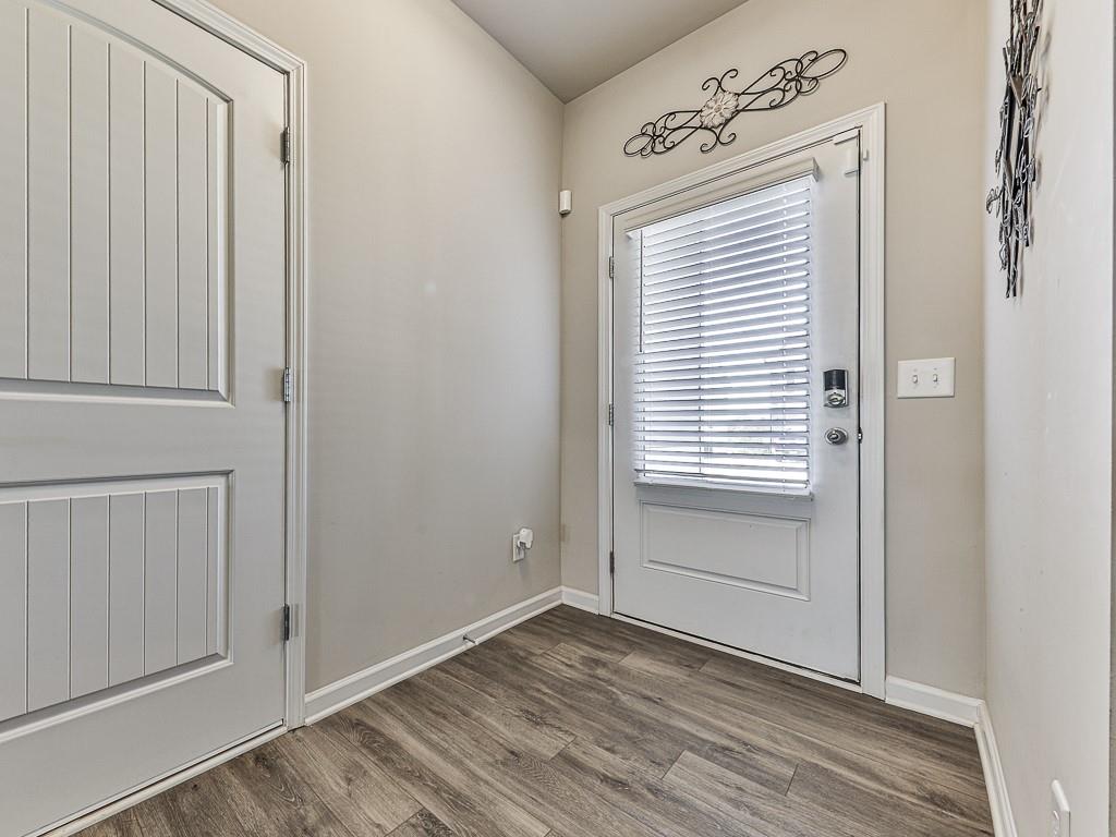 652 Summerfield Lane NW