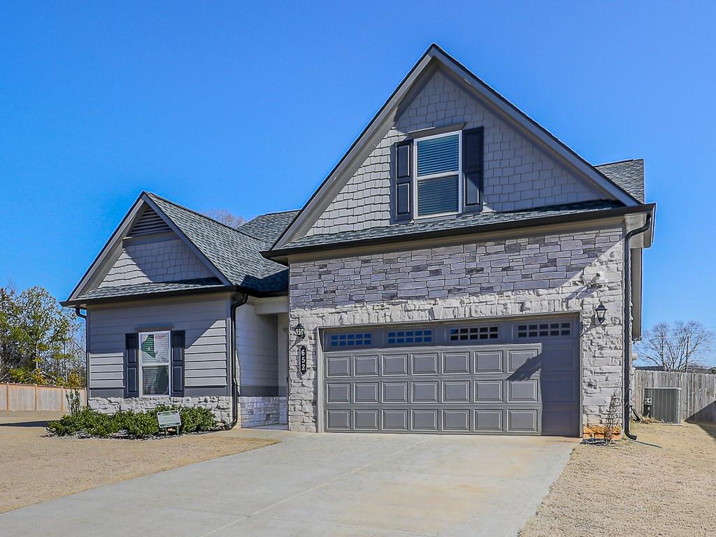 652 Summerfield Lane NW