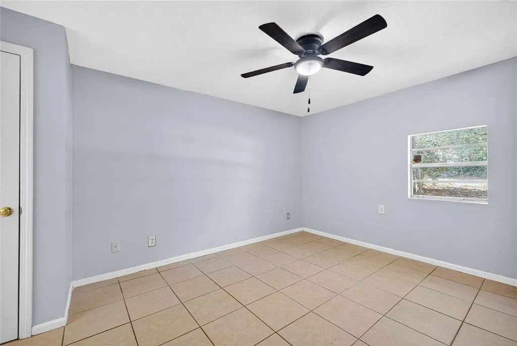 Atlanta, Georgia 30324, United States, 4 Bedrooms Bedrooms, ,3 BathroomsBathrooms,Residential,Active,239255