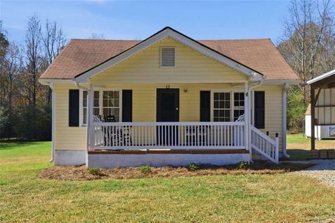 Homes For Sale - 587 Whooping Creek Road<br/> Carrollton, GA 30116