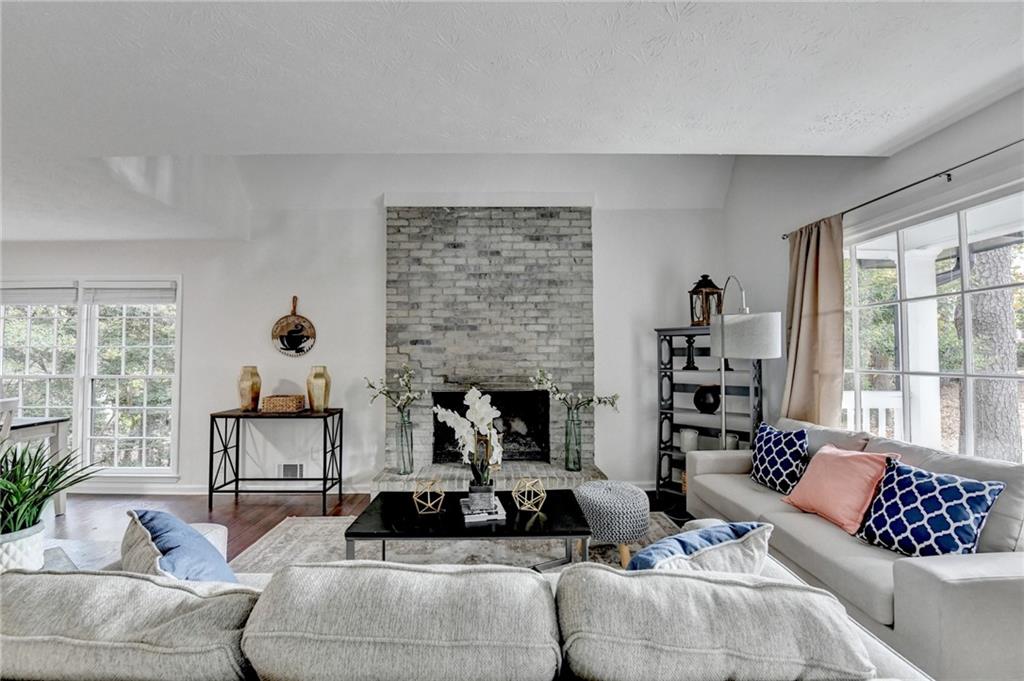 2648 Glenvalley Drive