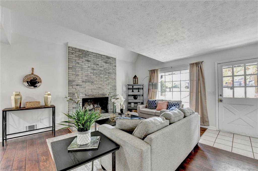 2648 Glenvalley Drive