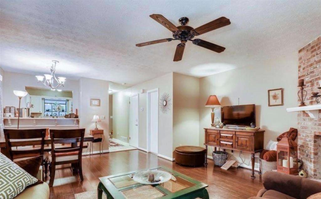 2515 Skyland Trail NE