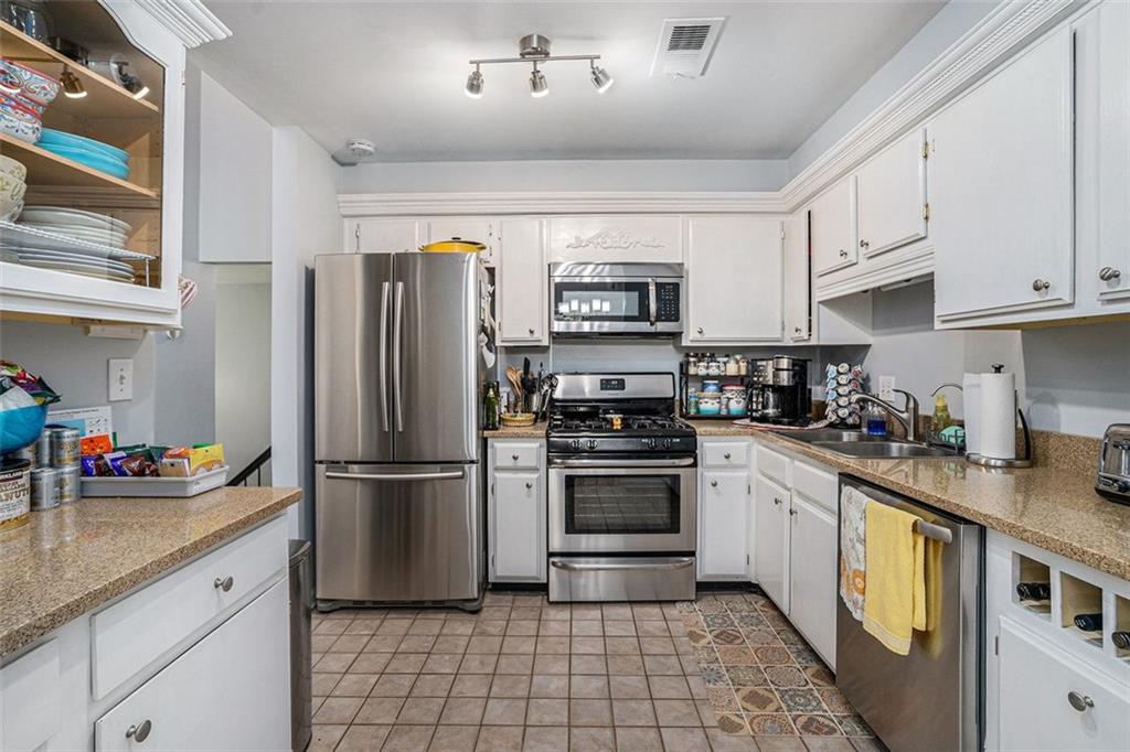 3813 PACES FERRY WEST SE