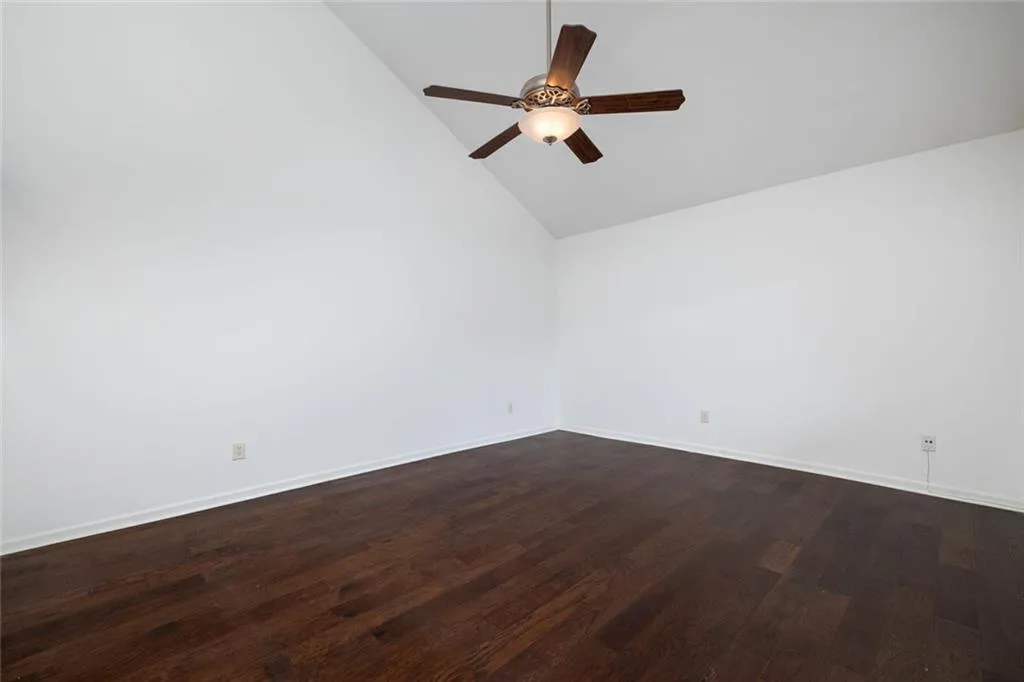 Atlanta, Georgia 30319, United States, 2 Bedrooms Bedrooms, ,3 BathroomsBathrooms,Residential,Active,120859