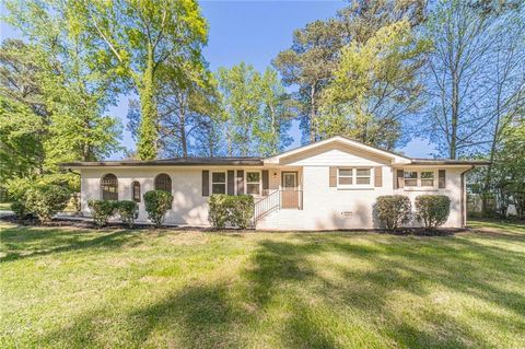 Homes For Sale - 4502 Bryant Drive<br/> Lilburn, GA 30047