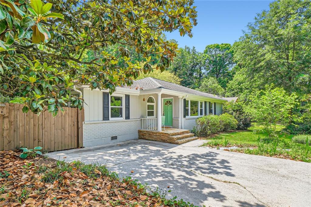 2205 Desmond Drive