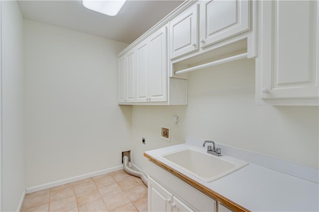 5081 Oak Farm Way, Flowery Branch, Georgia image 36