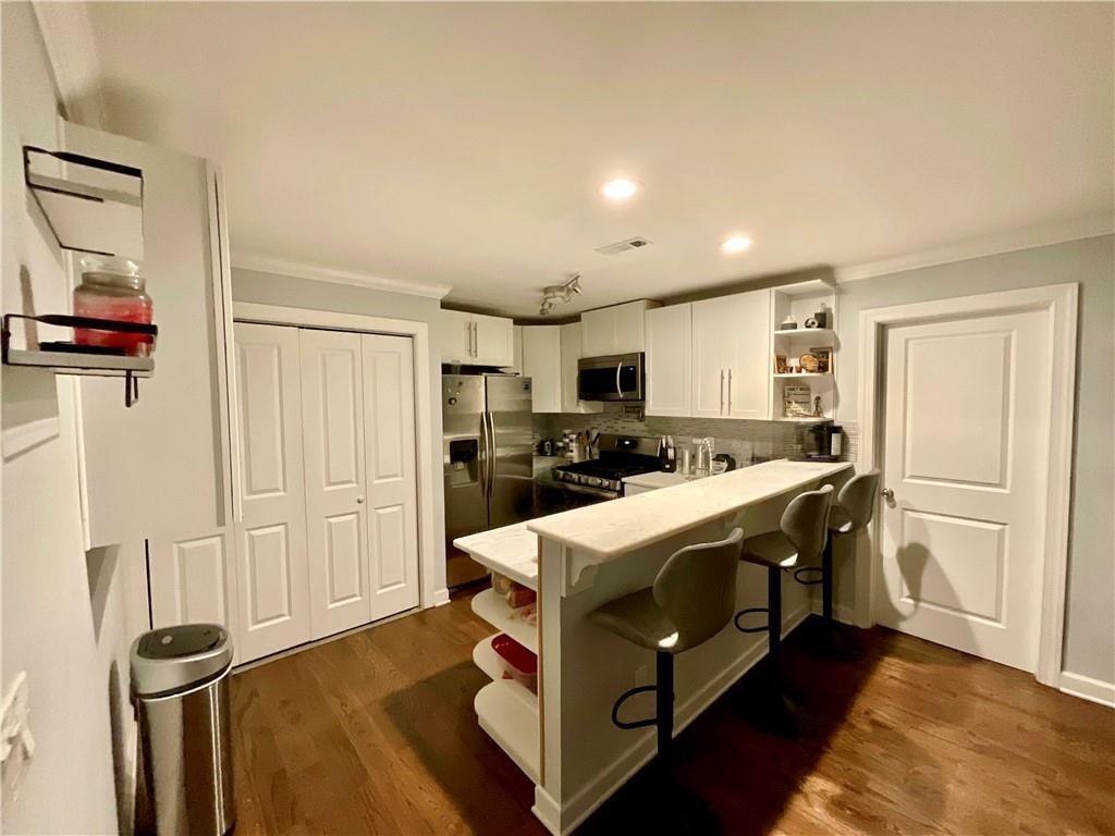 1118 Magnolia Way, Smyrna, Georgia image 7
