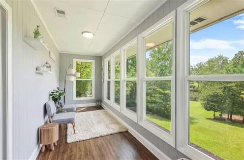 listing image 128