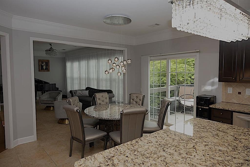 6614 Covered Bridge Way