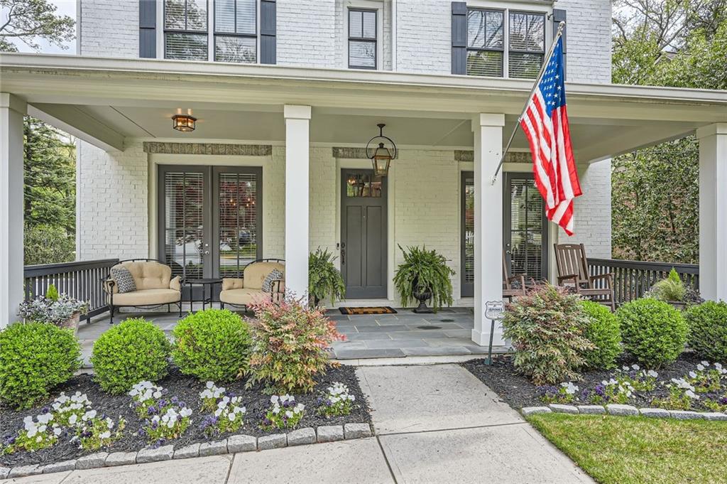 555 E Wesley Road, Atlanta, Georgia image 3