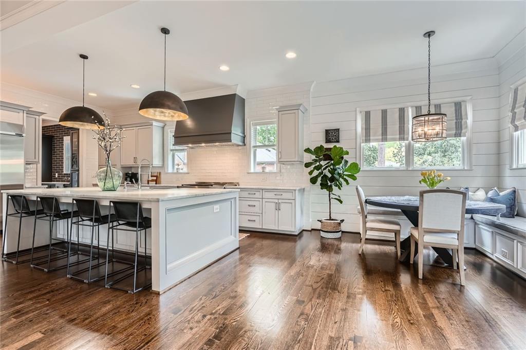 555 E Wesley Road, Atlanta, Georgia image 17