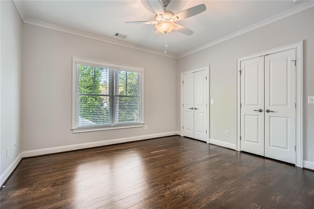 555 E Wesley Road, Atlanta, Georgia image 32