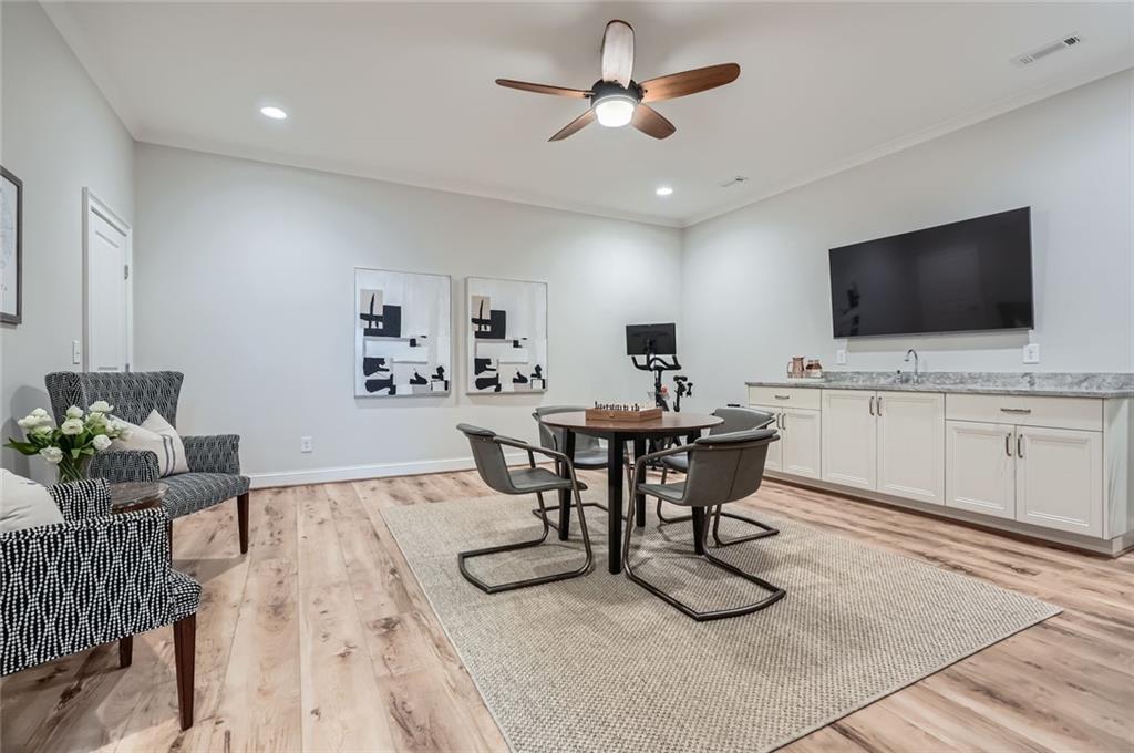 555 E Wesley Road, Atlanta, Georgia image 37