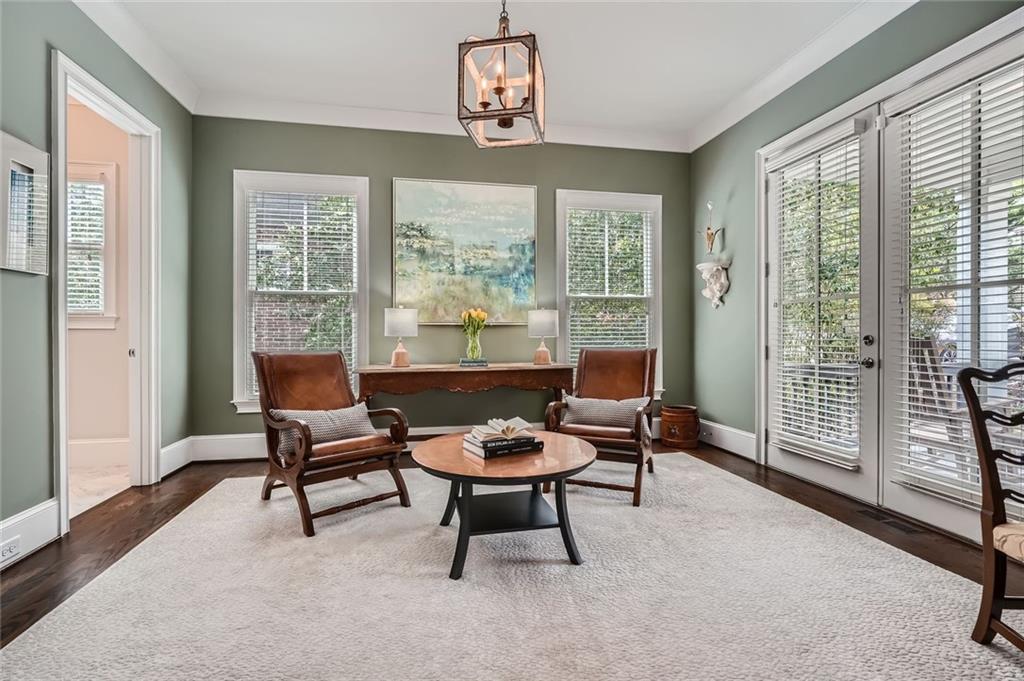 555 E Wesley Road, Atlanta, Georgia image 19