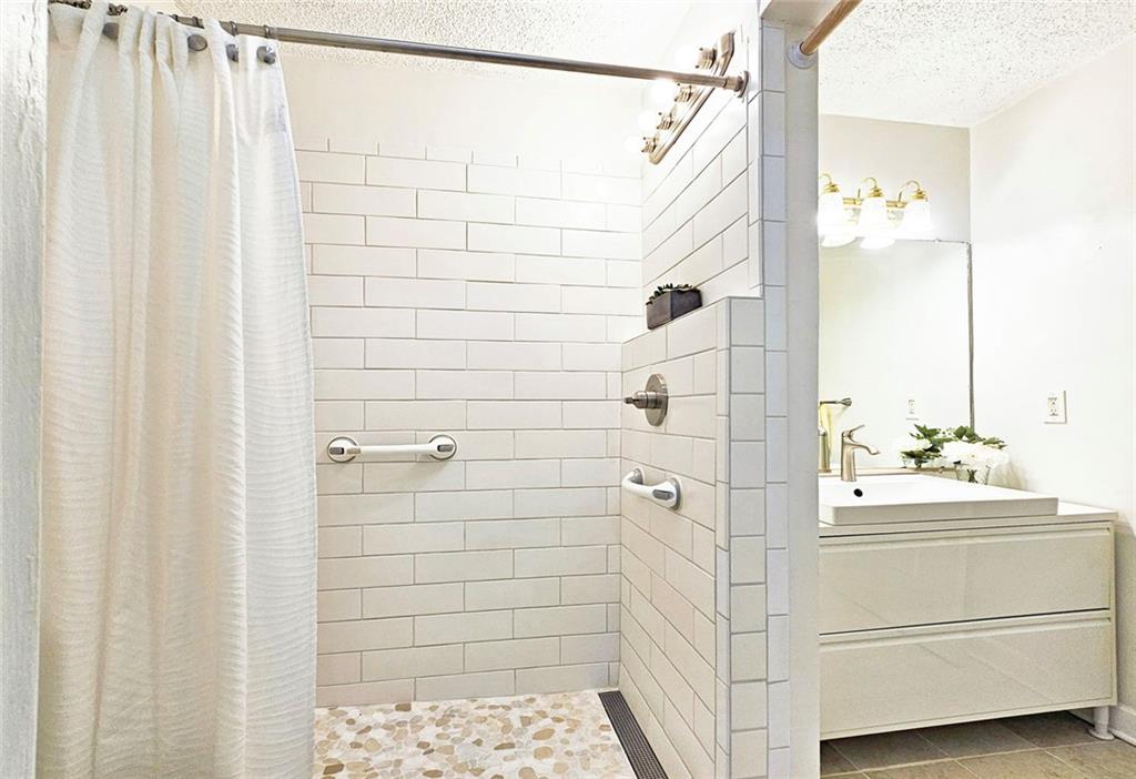 Cross Creek - Residential