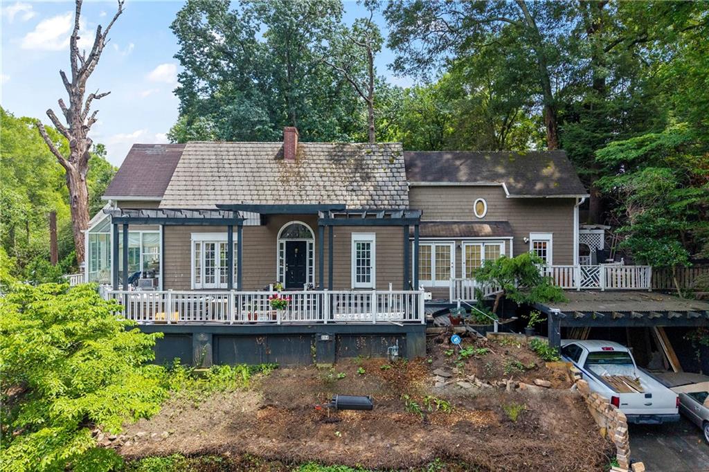 294 Hascall Road NW