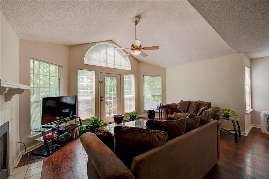 1315 Red Deer Way 255