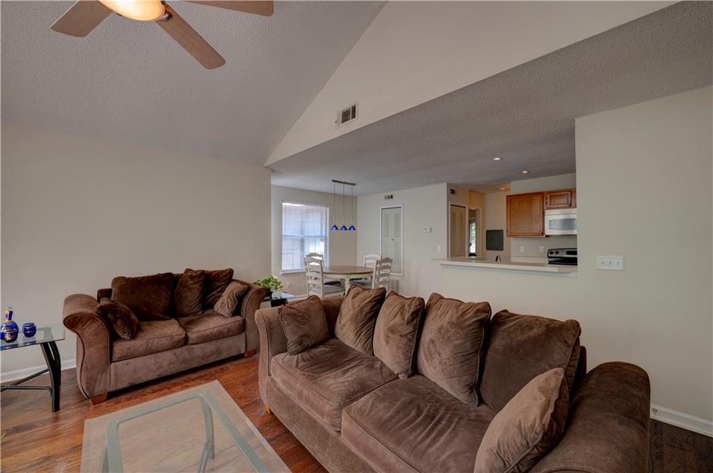 1315 Red Deer Way 255