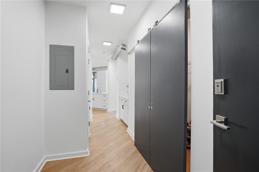 260 18th Street NW 10211