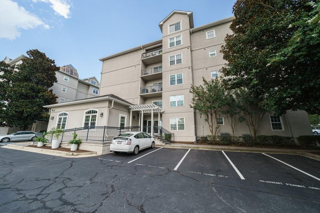 1074 Peachtree Walk NE B508