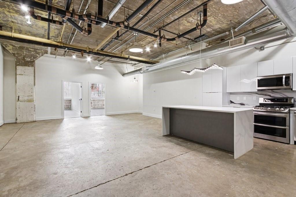 505 Whitehall Street SW 102