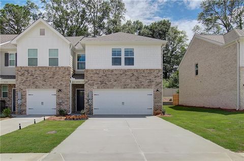 Townhouse For Sale - 329 Navigator Lane<br/> Henry County, Mcdonough, GA 30253