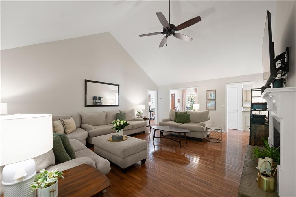4706 Creek Wood Drive, Gainesville, Georgia image 9