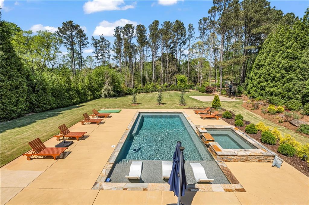 560 Arcaro Drive