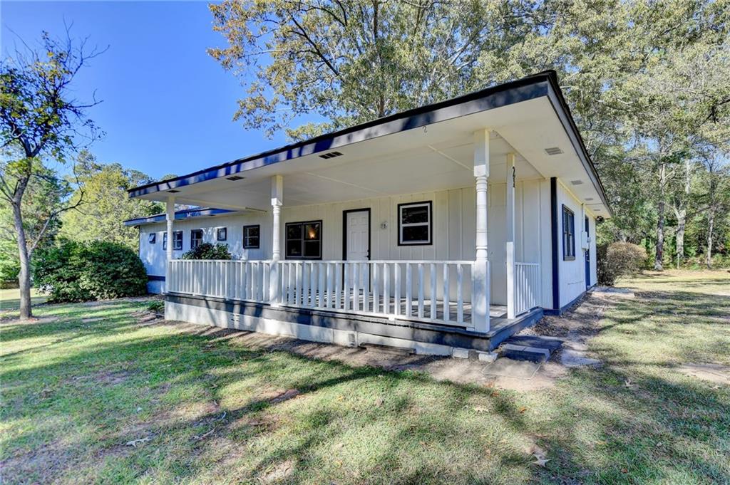 21 W Lake Drive, Oxford, Georgia image 5