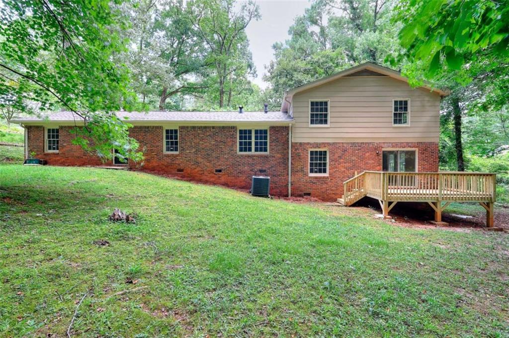 2802 Leisure Woods Lane