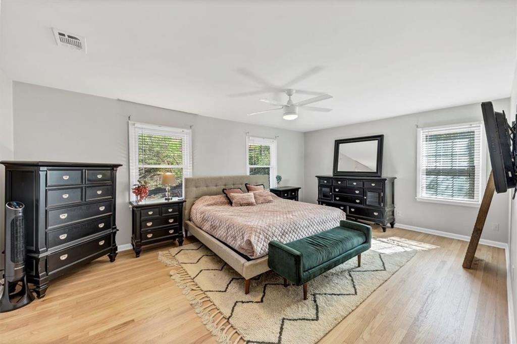 330 Knoll Woods Drive, Roswell, Georgia image 39