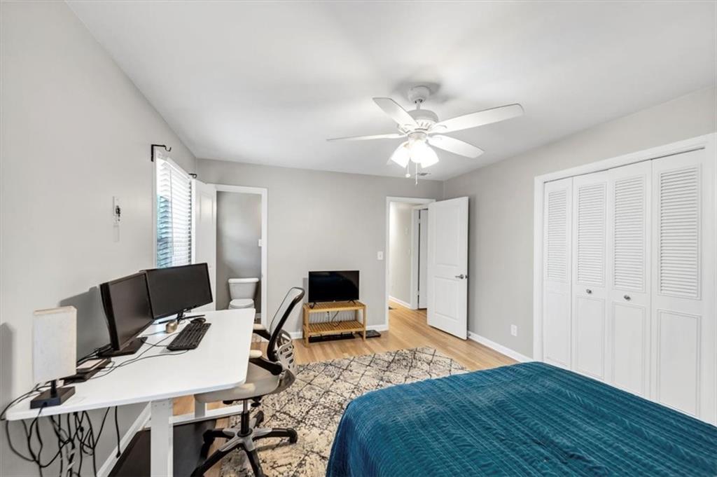 330 Knoll Woods Drive, Roswell, Georgia image 44