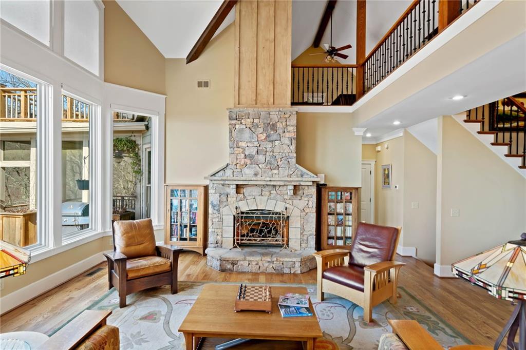 1043 Deer Run Ridge