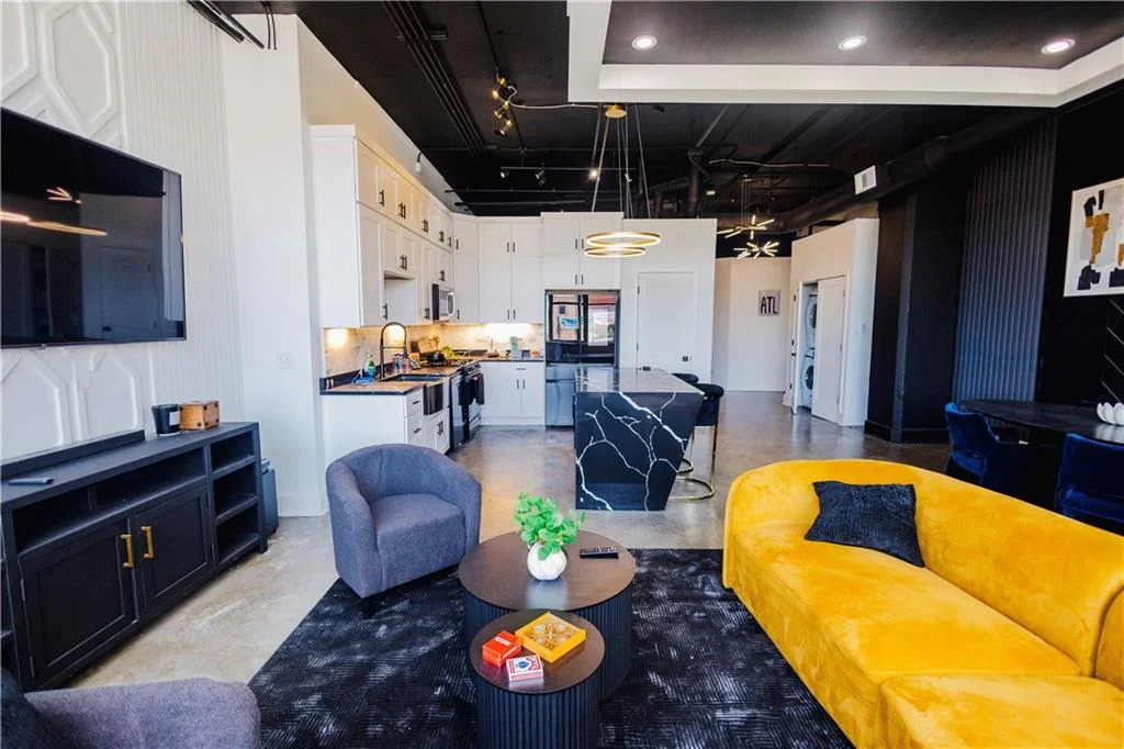 505 Whitehall Street SW Unit 201