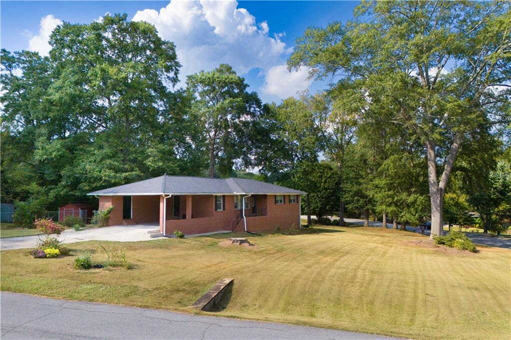 3888 Lindley Circle