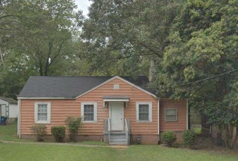 Homes For Sale - 2153 Pinehurst Drive<br/> East Point, GA 30344