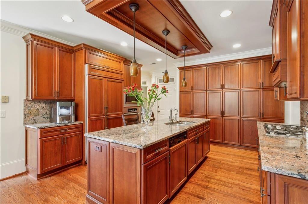 125 Claridge Drive