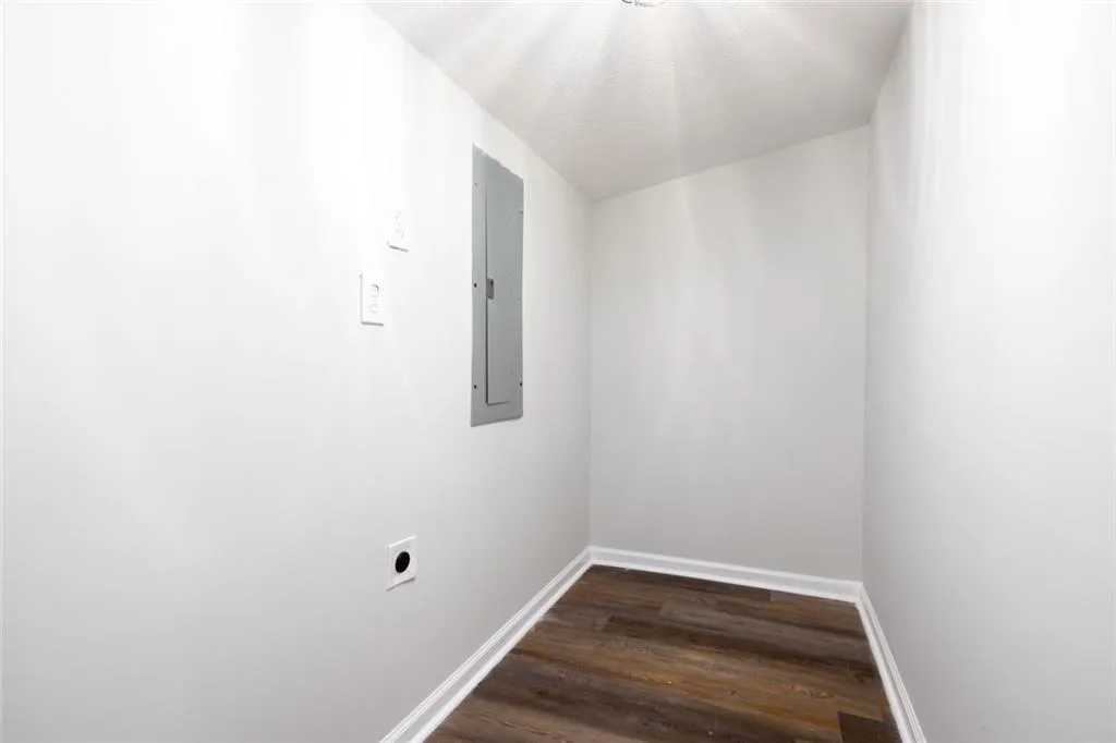 Columbus, Georgia 31907, United States, 4 Bedrooms Bedrooms, ,2 BathroomsBathrooms,Residential,Active,93216