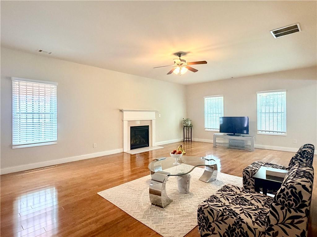 127 Thorncrest Court
