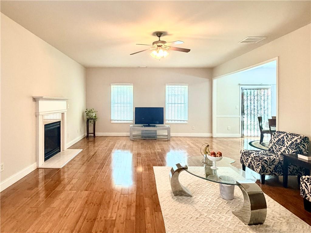 127 Thorncrest Court