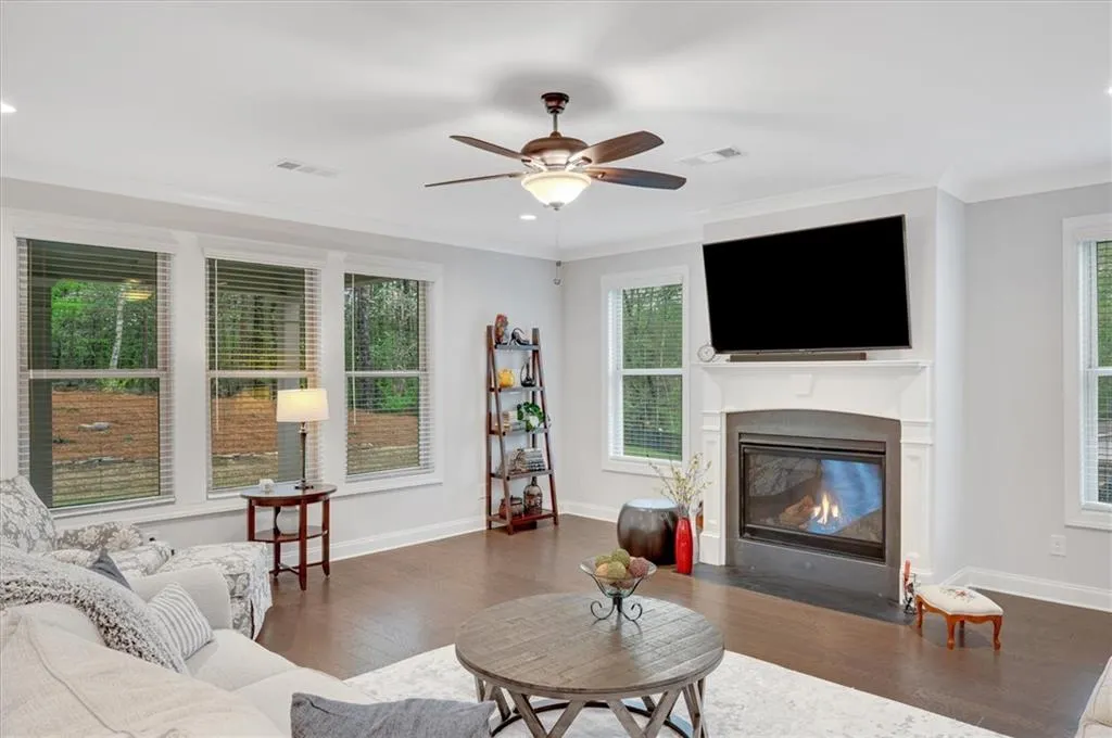 Acworth, Georgia 30101, United States, 3 Bedrooms Bedrooms, ,4 BathroomsBathrooms,Residential,Active,104702