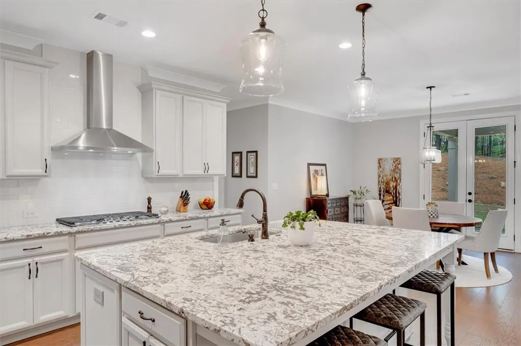 Acworth, Georgia 30101, United States, 3 Bedrooms Bedrooms, ,4 BathroomsBathrooms,Residential,Active,104702