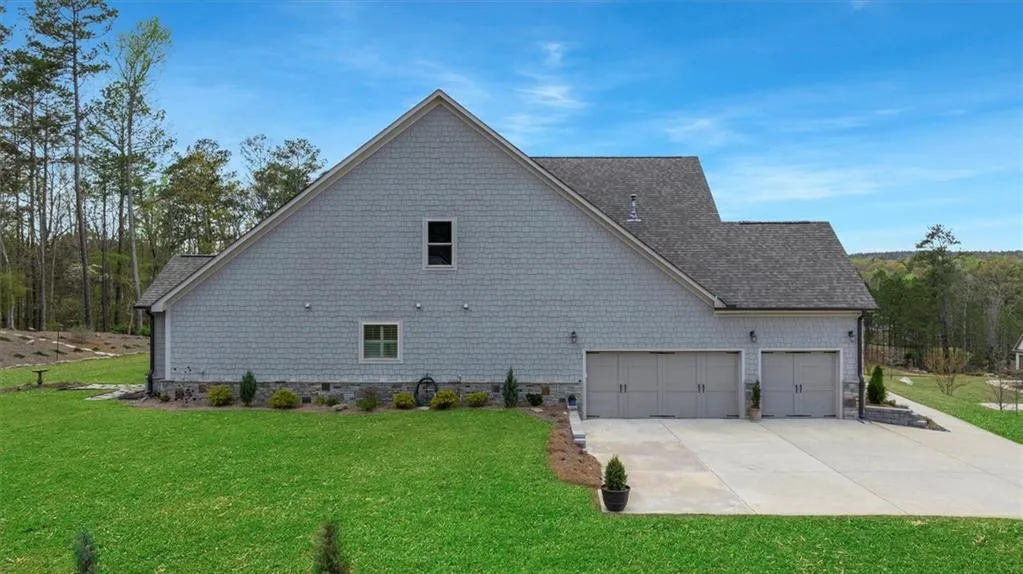 Acworth, Georgia 30101, United States, 3 Bedrooms Bedrooms, ,4 BathroomsBathrooms,Residential,Active,104702